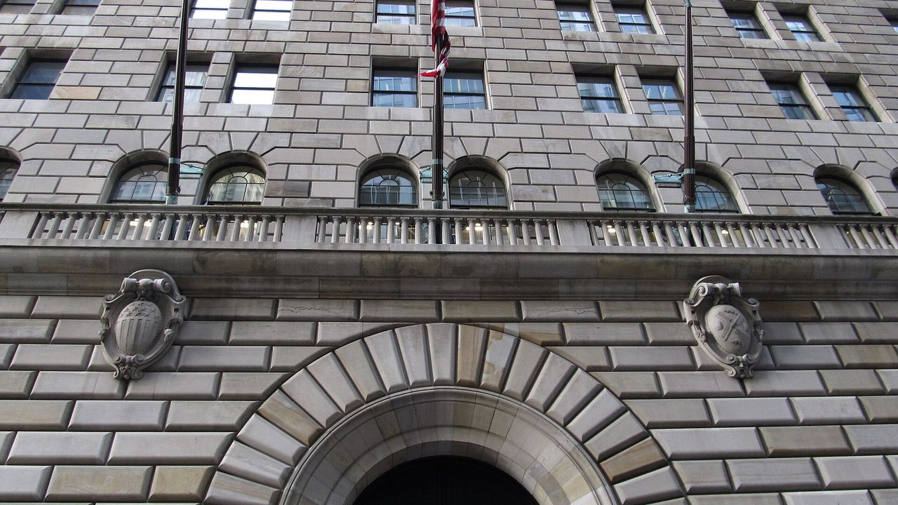 bank(纽约联准银行建筑外观)