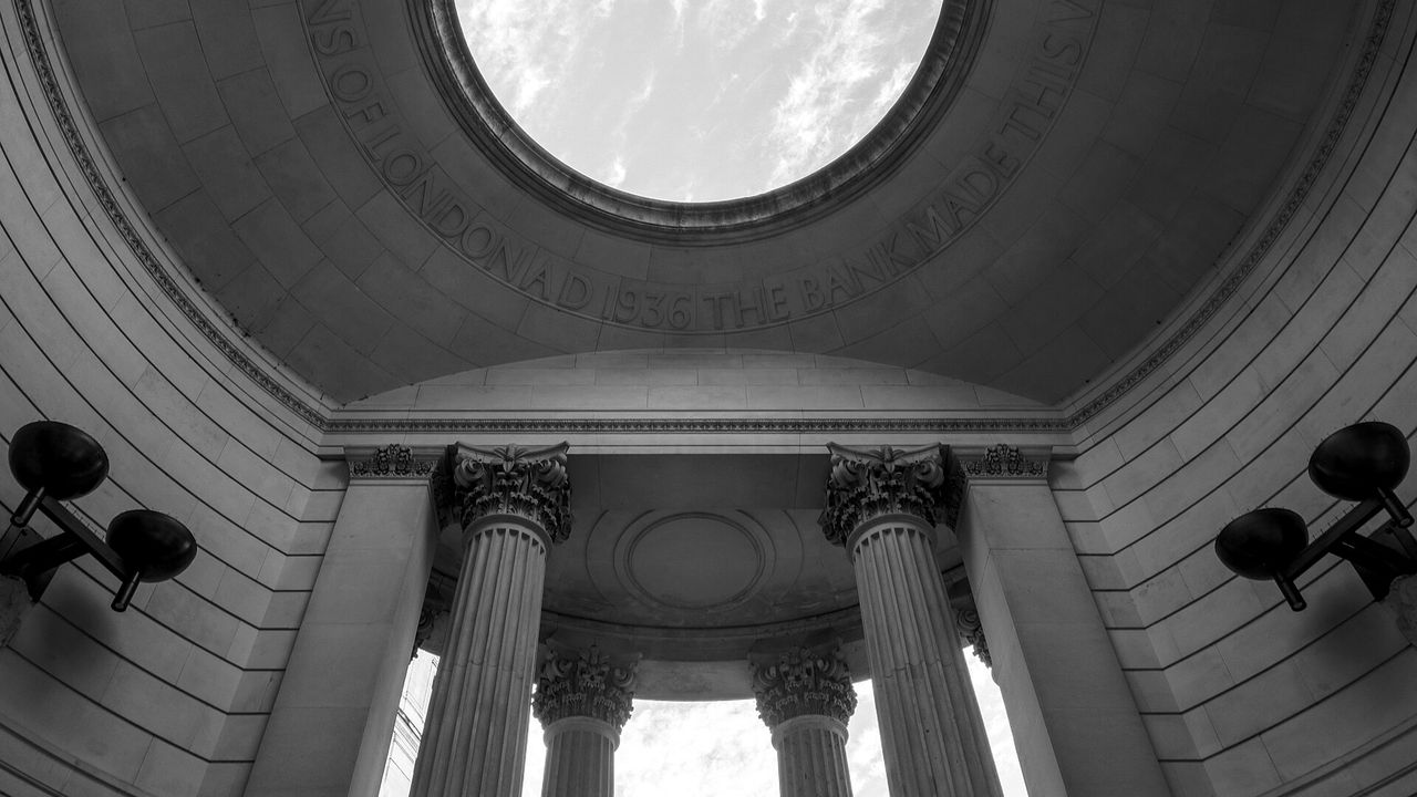 centralbank（英格蘭央行建築實景局部）