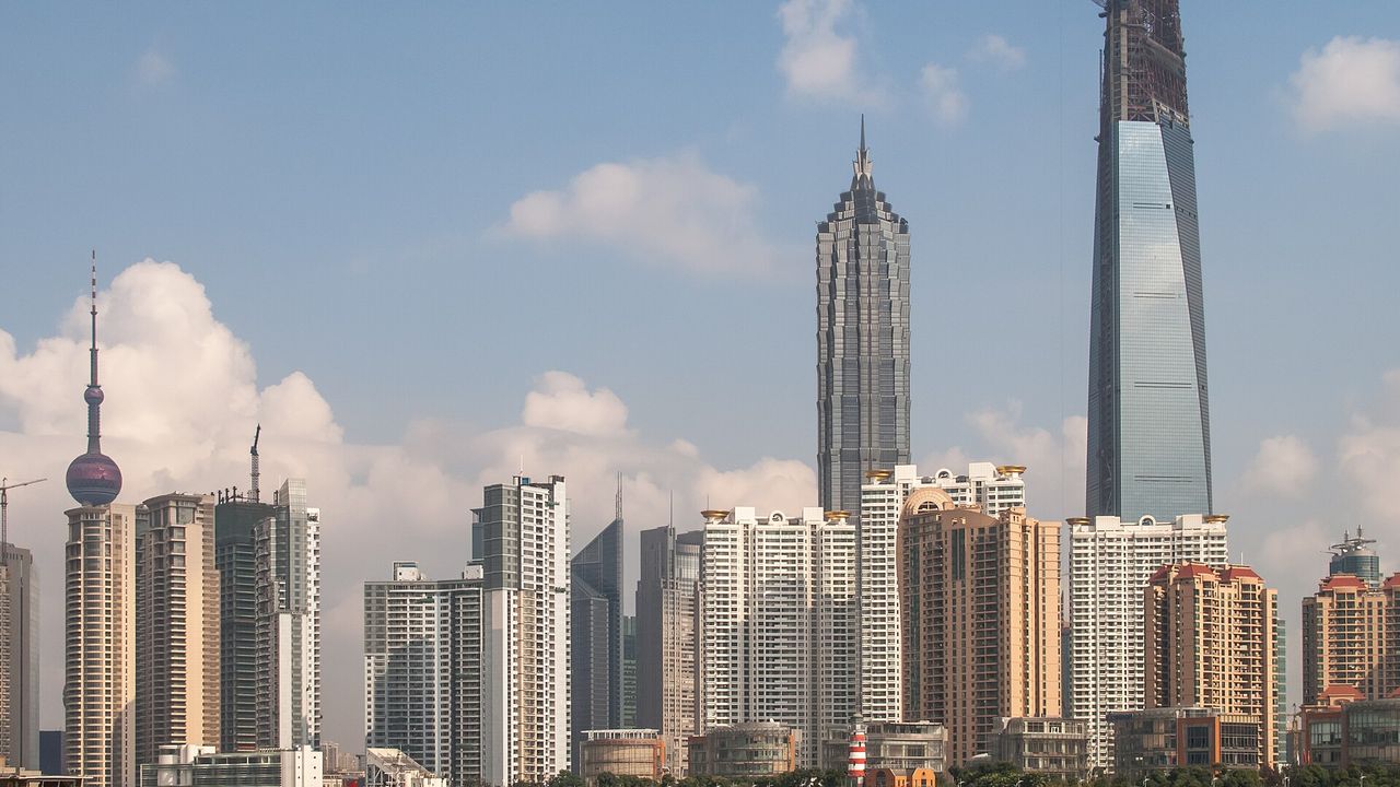 china（中國上海浦東天際線實景）