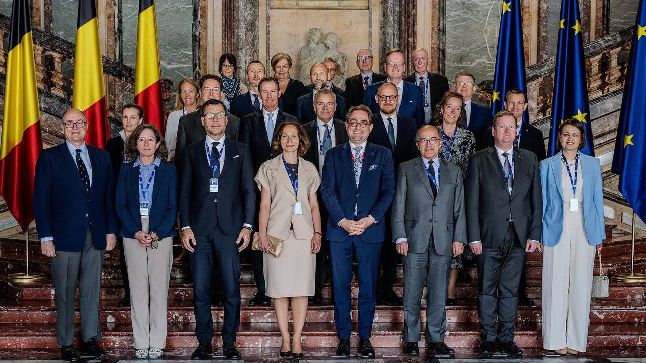 diplomacy（歐盟外交禮賓官員合影實景）