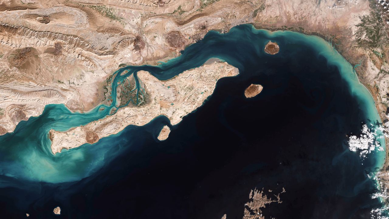 hormuz（荷姆茲海峽衛星空照實景）