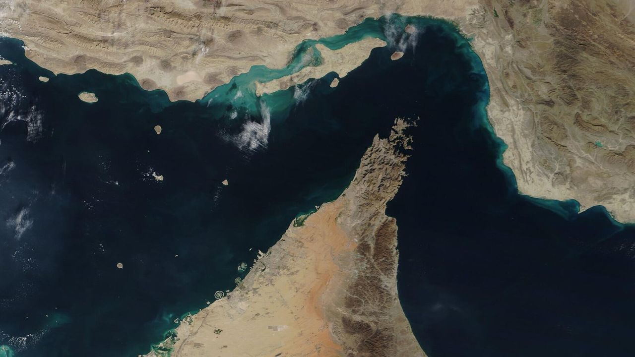 hormuz（霍爾木茲海峽衛星空拍）