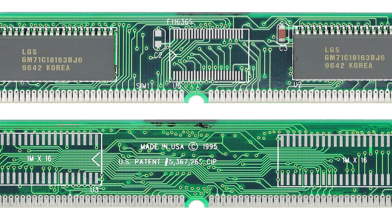 memory（記憶體模組實體正反面）