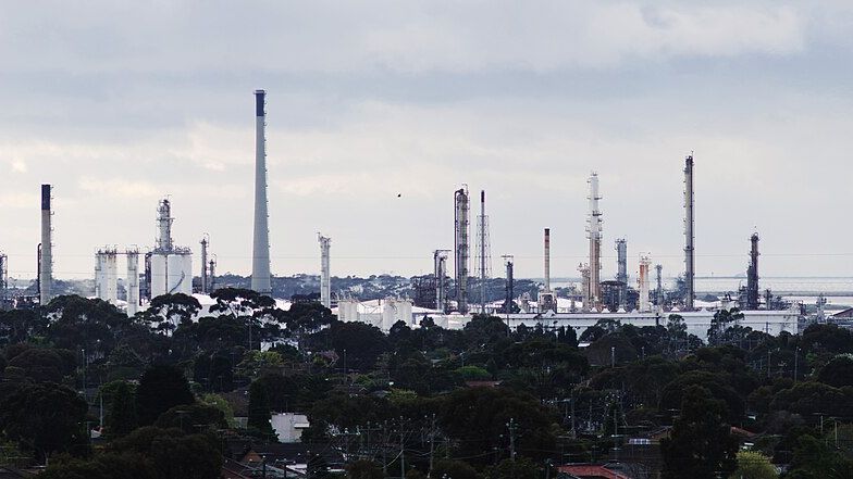 oil（煉油廠實景全景）