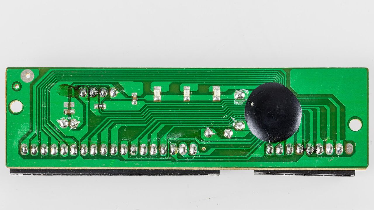 pcb（主體為印刷電路板實景）