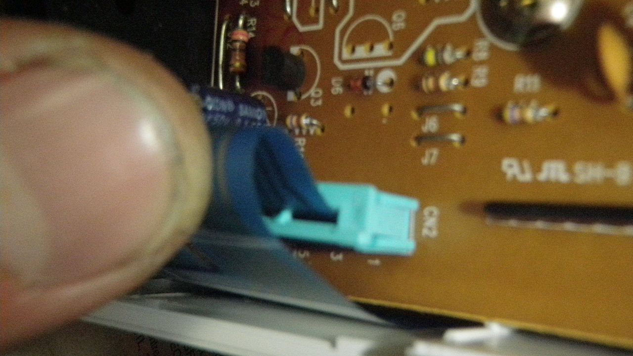 pcb（電路板與板上連接器實景）