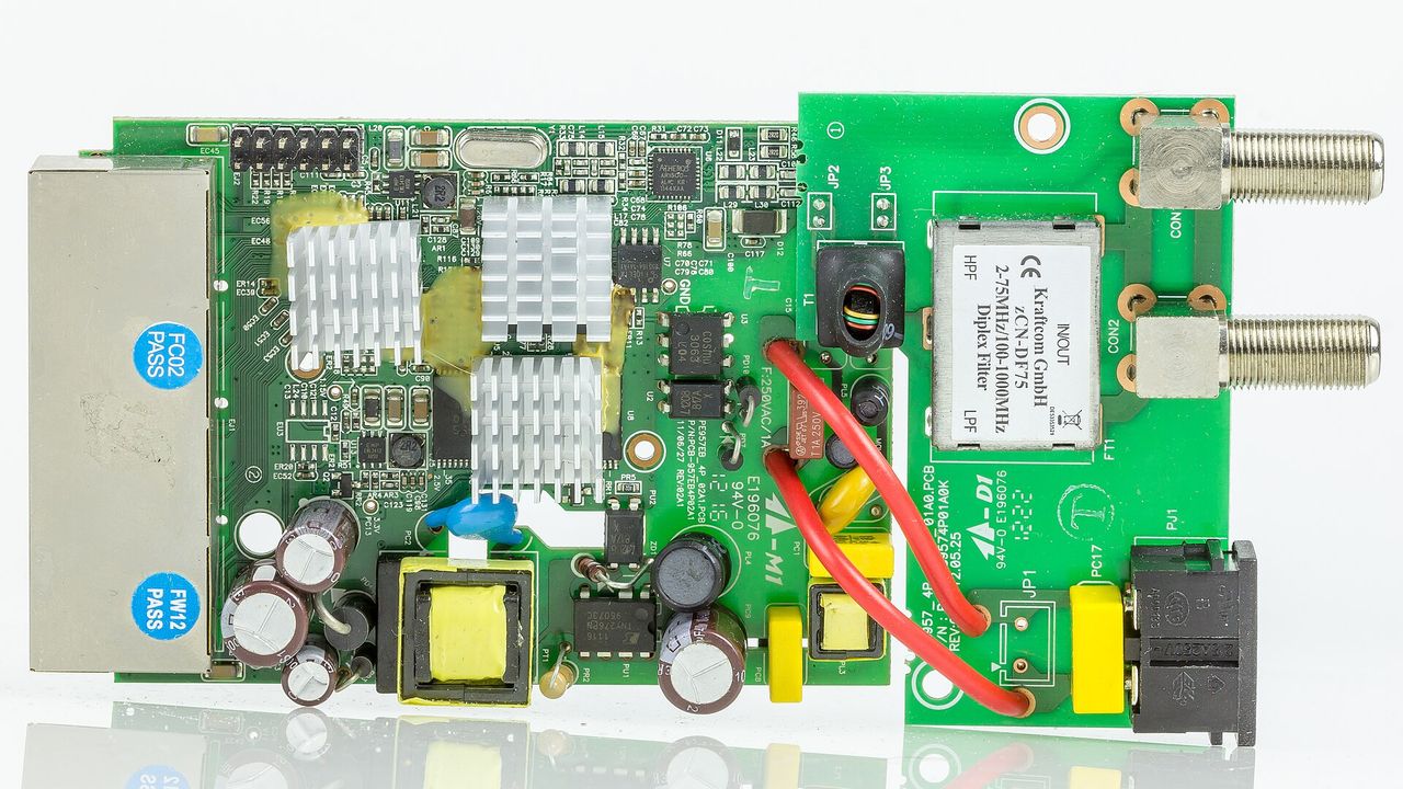 pcb（電路板實物特寫）