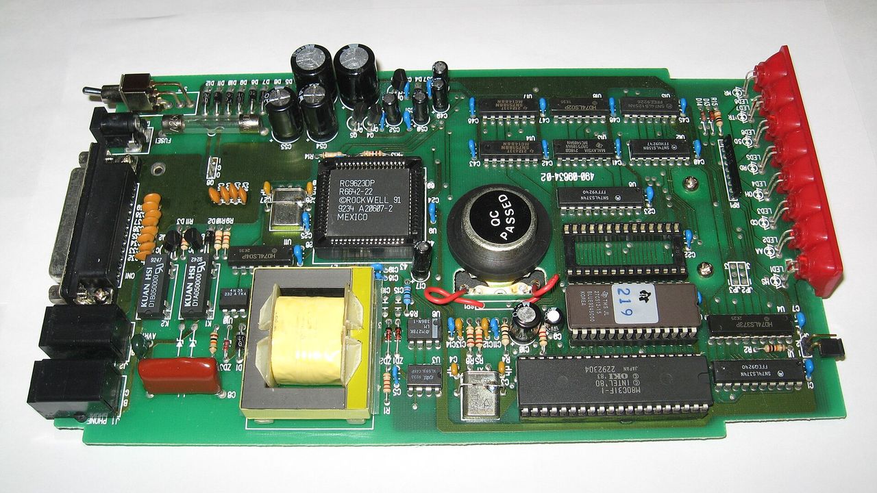 pcb(印刷电路板实物特写)