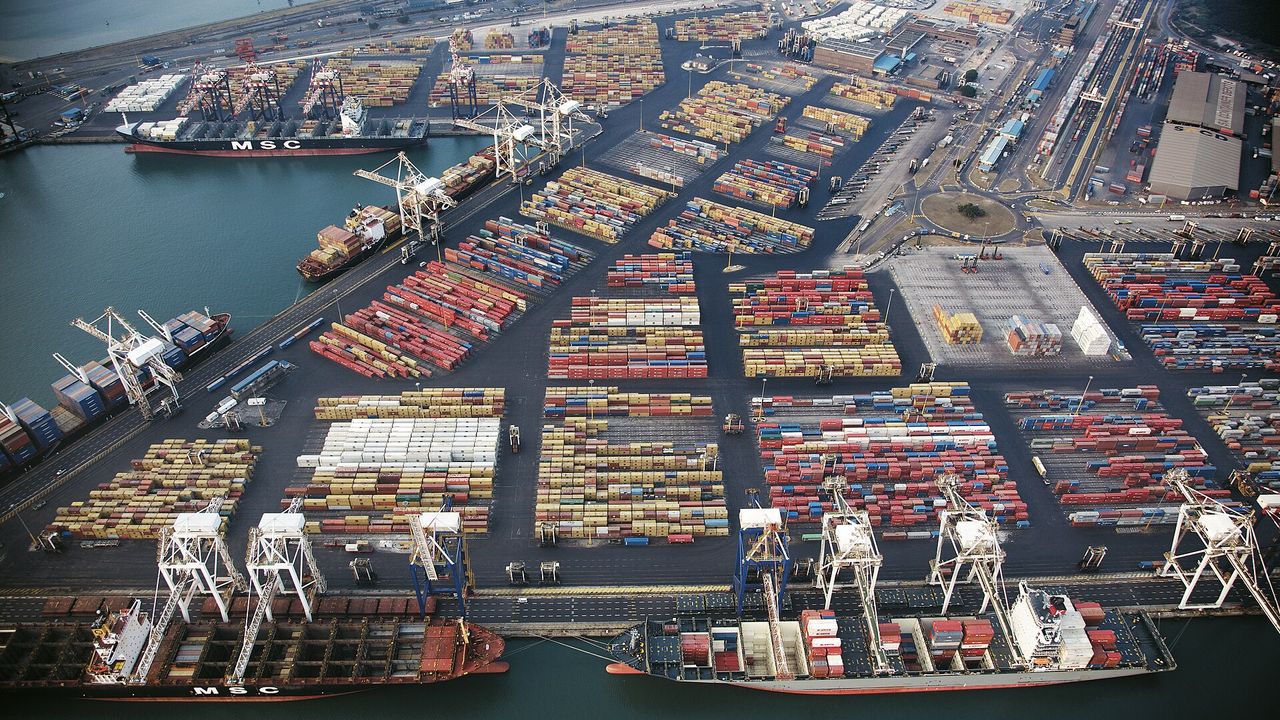 port(貨櫃港口碼頭空拍實景)